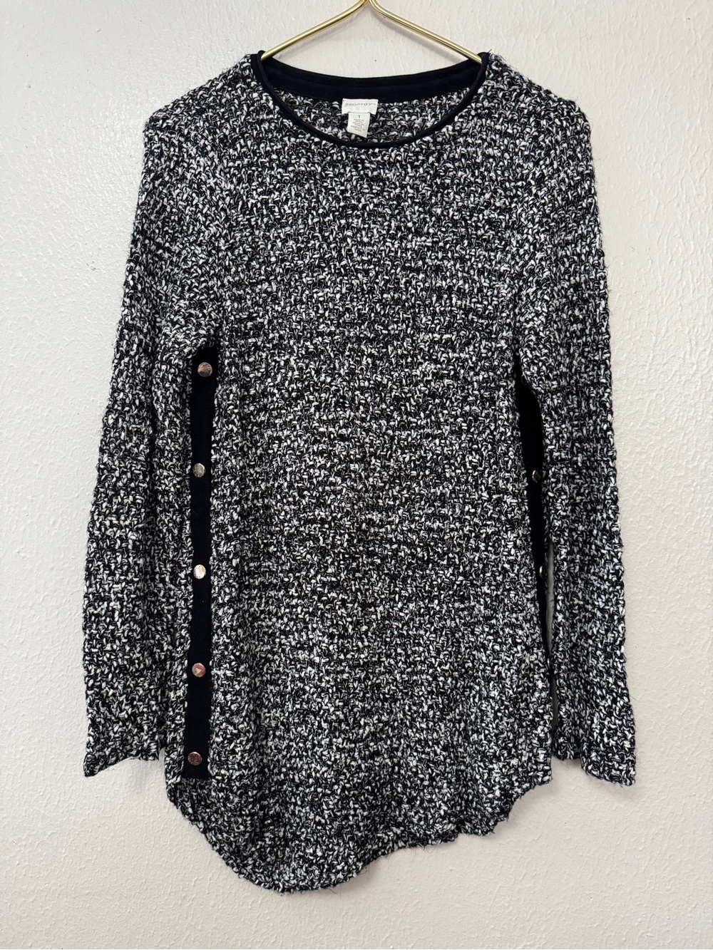 ZENERGY CHICO'S Sweater Black White Size 1 (M) Side Faux Snaps Loose Knit